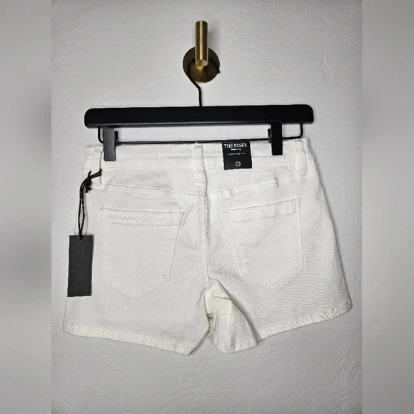 BLANKNYC The Essex The Classic Cut Off Shorts in White Stretch Distressed - Picture 2 of 5